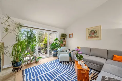 2949 76th Avenue SE Mercer Island WA 98040