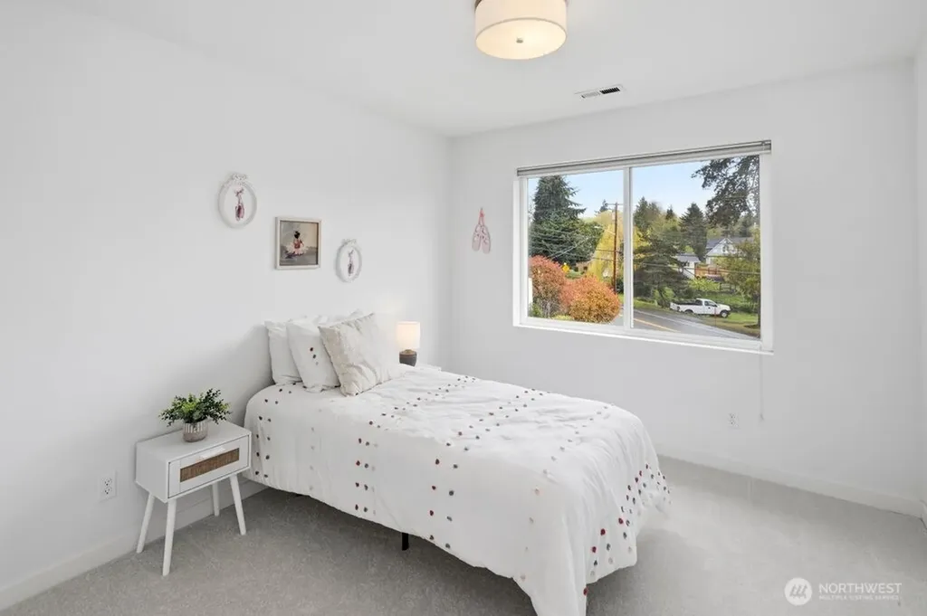 16431 Sylvester Road SW Burien WA 98166
