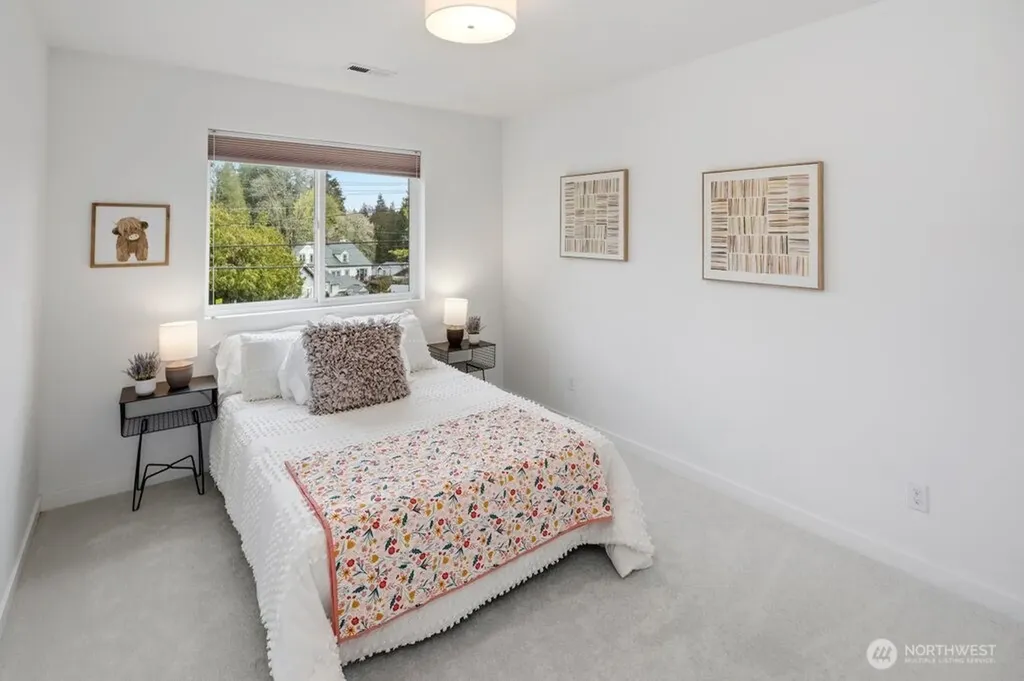 16431 Sylvester Road SW Burien WA 98166