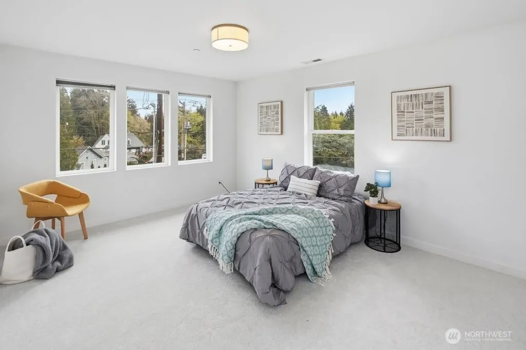 16431 Sylvester Road SW Burien WA 98166