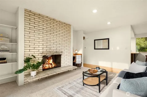 12511 37th Avenue NE Seattle WA 98125