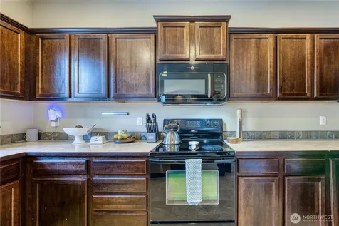 3523 181st Street E Tacoma WA 98446