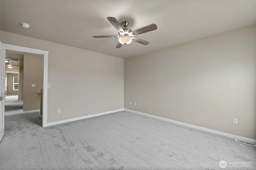 18623 111th Avenue E Puyallup WA 98374