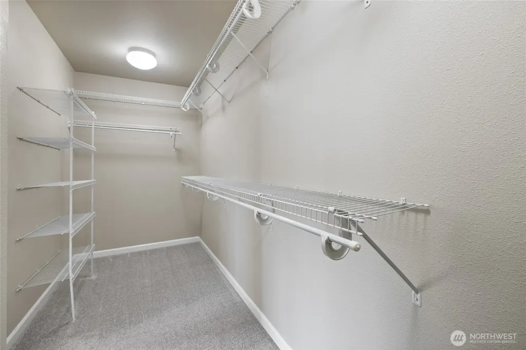 18623 111th Avenue E Puyallup WA 98374