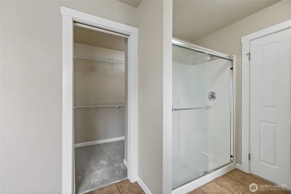 18623 111th Avenue E Puyallup WA 98374