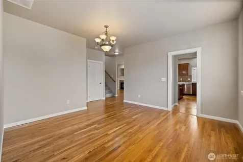 18623 111th Avenue E Puyallup WA 98374