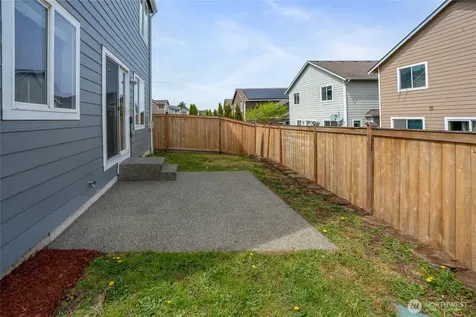 18623 111th Avenue E Puyallup WA 98374