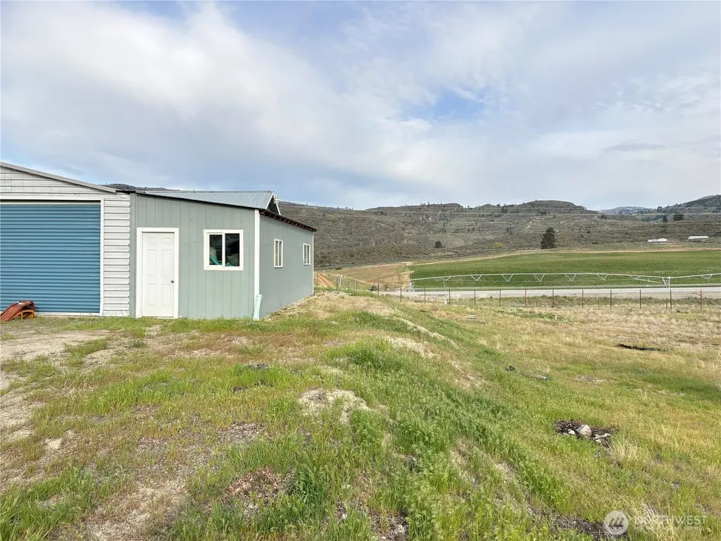 28 Highway 7 Tonasket WA 98855