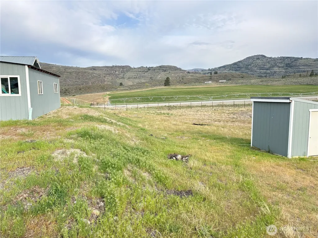 28 Highway 7 Tonasket WA 98855