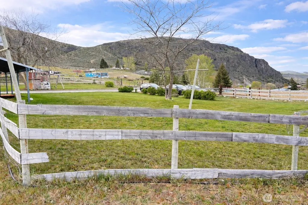 28 Highway 7 Tonasket WA 98855