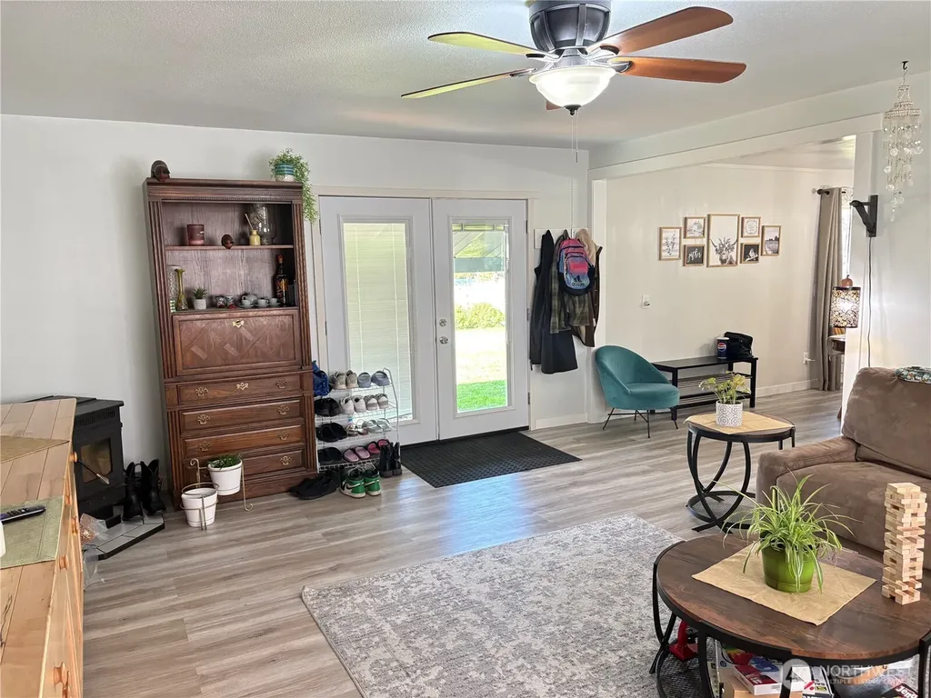28 Highway 7 Tonasket WA 98855