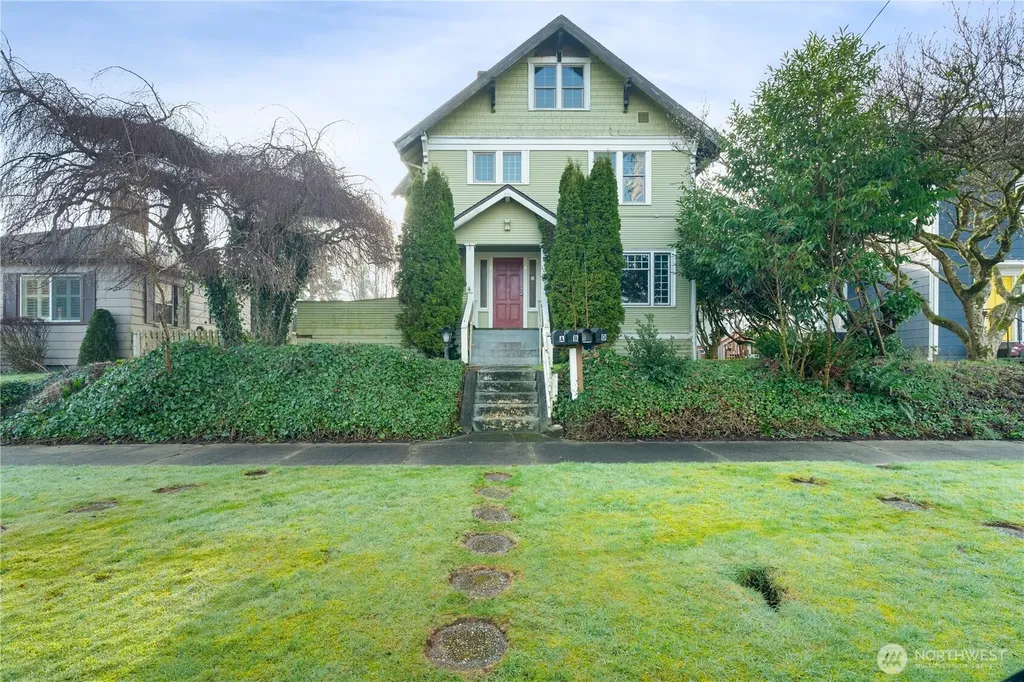 107 W 4th Street Aberdeen WA 98520