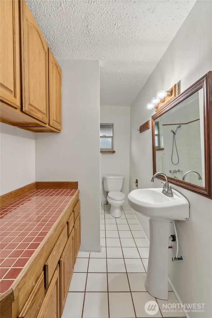 107 W 4th Street Aberdeen WA 98520