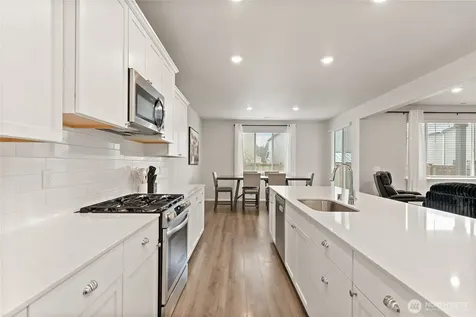 19802 137th Avenue E Graham WA 98338