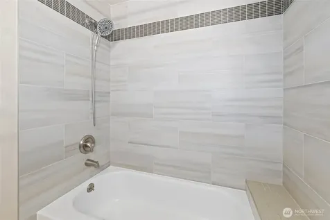 5110 S 163rd Place Tukwila WA 98188