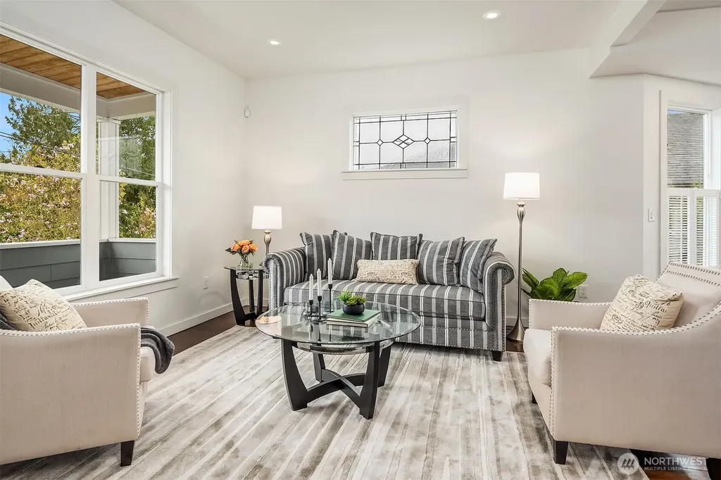 227 29th Avenue E Seattle WA 98112