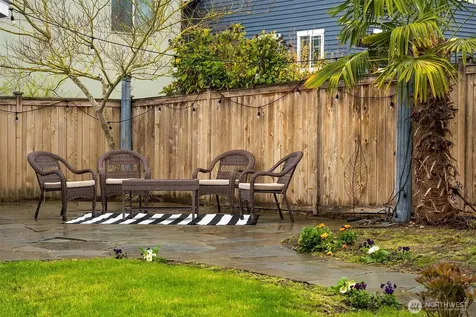 227 29th Avenue E Seattle WA 98112