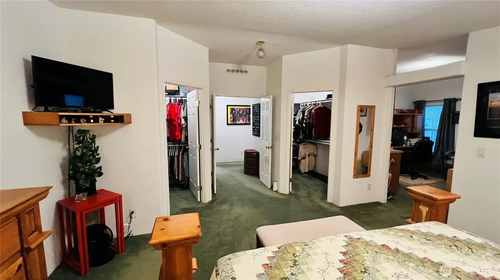 7010 W Dahl Road Deer Park WA 99006