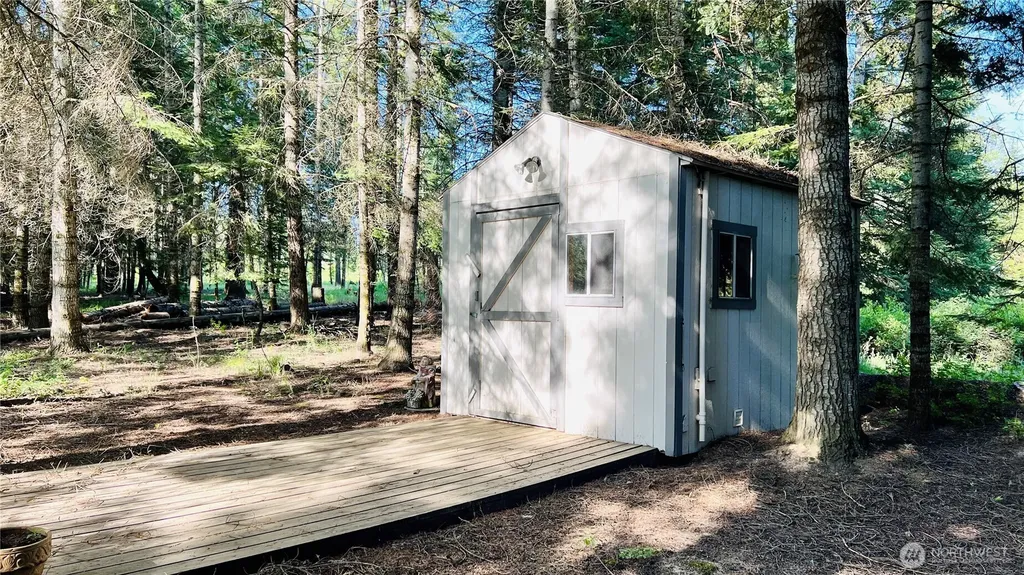 7010 W Dahl Road Deer Park WA 99006