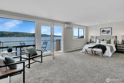 12570 Riviera Place NE Seattle WA 98125