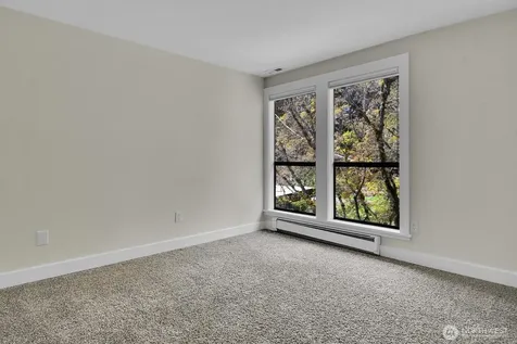 12570 Riviera Place NE Seattle WA 98125