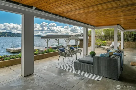 12570 Riviera Place NE Seattle WA 98125