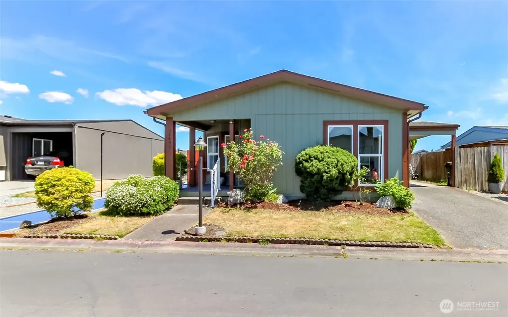 27452 149th Avenue SE Kent WA 98042