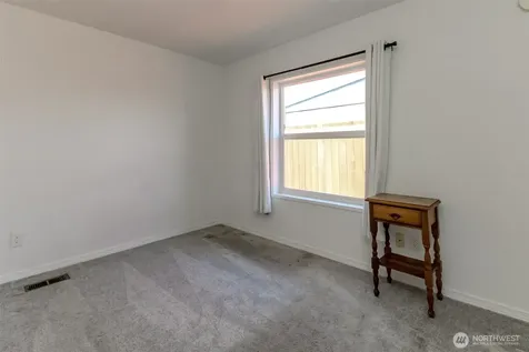27452 149th Avenue SE Kent WA 98042
