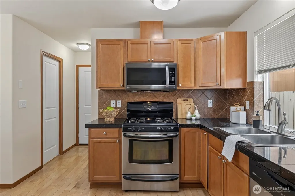 10050 19th Avenue SW Seattle WA 98146