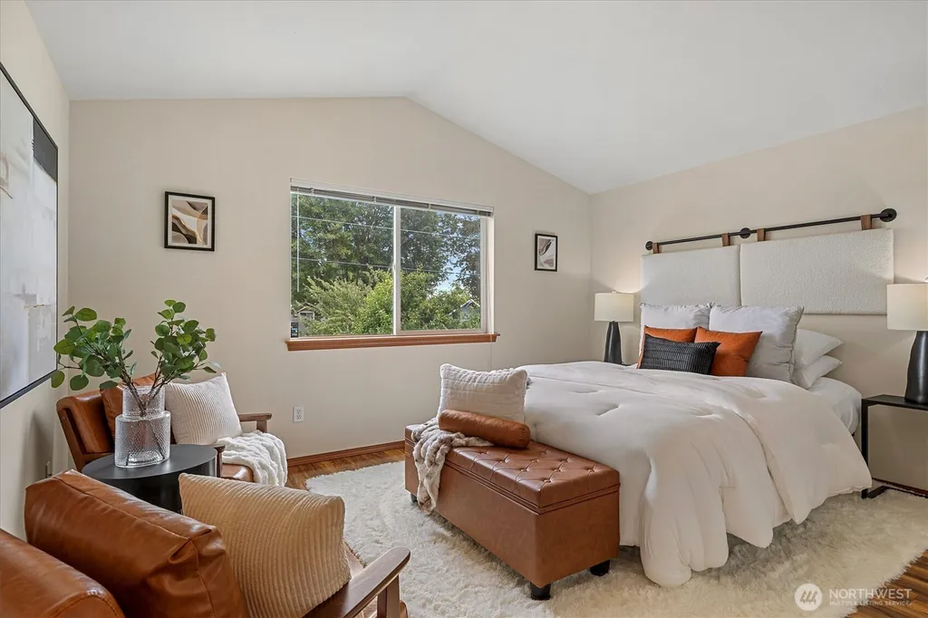10050 19th Avenue SW Seattle WA 98146