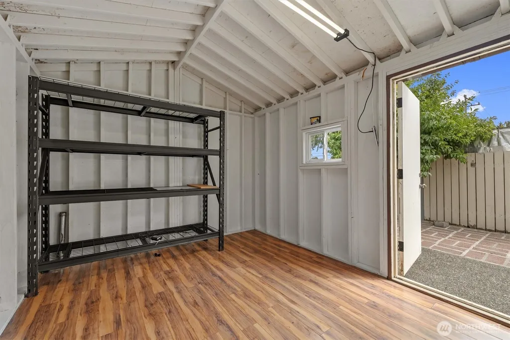 10050 19th Avenue SW Seattle WA 98146