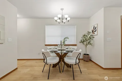 10050 19th Avenue SW Seattle WA 98146