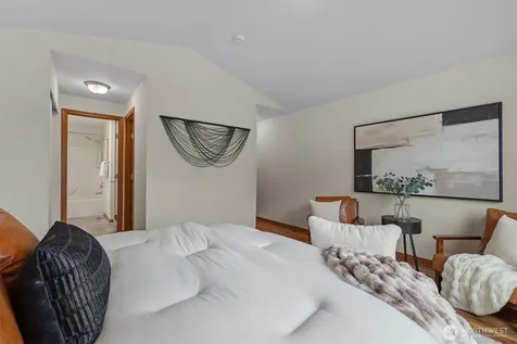 10050 19th Avenue SW Seattle WA 98146