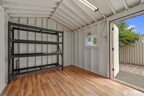 10050 19th Avenue SW Seattle WA 98146