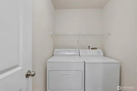 10050 19th Avenue SW Seattle WA 98146