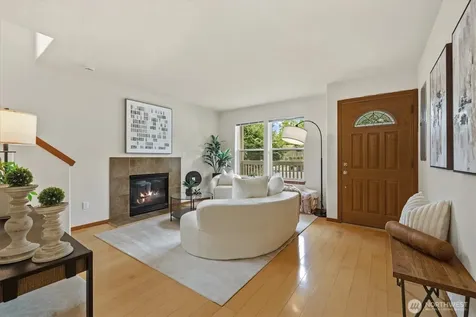 10050 19th Avenue SW Seattle WA 98146