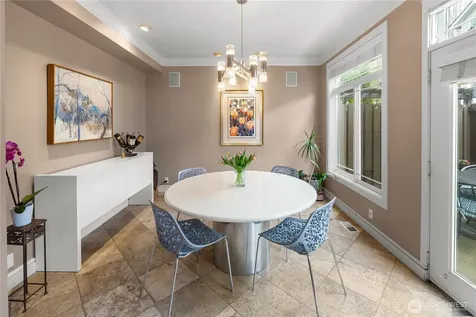 8630 113th Lane NE Kirkland WA 98033