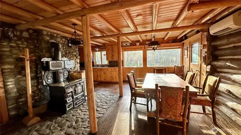 132 Twin Lakes Road Winthrop WA 98862