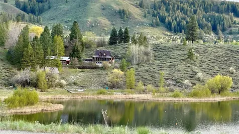 132 Twin Lakes Road Winthrop WA 98862