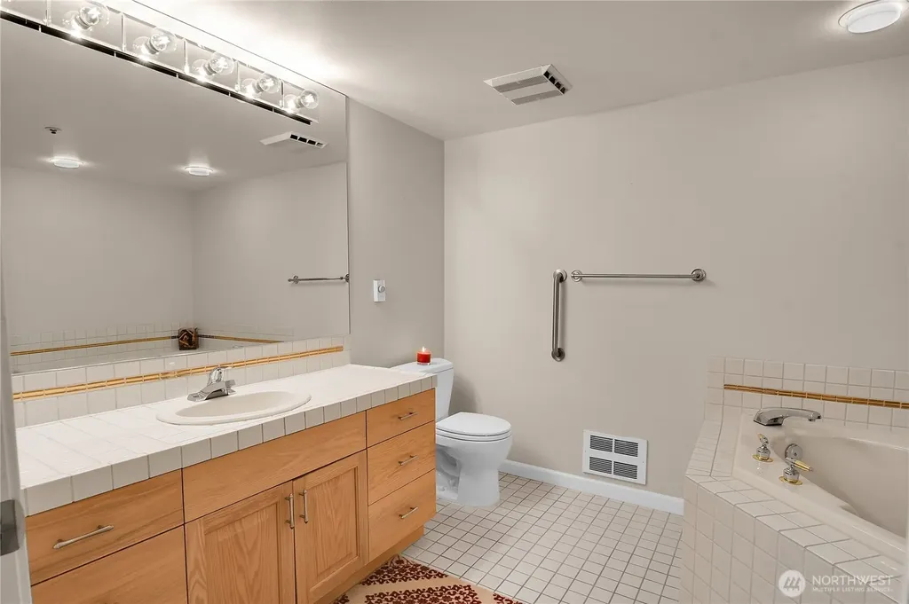 8260 53rd Avenue W Mukilteo WA 98275