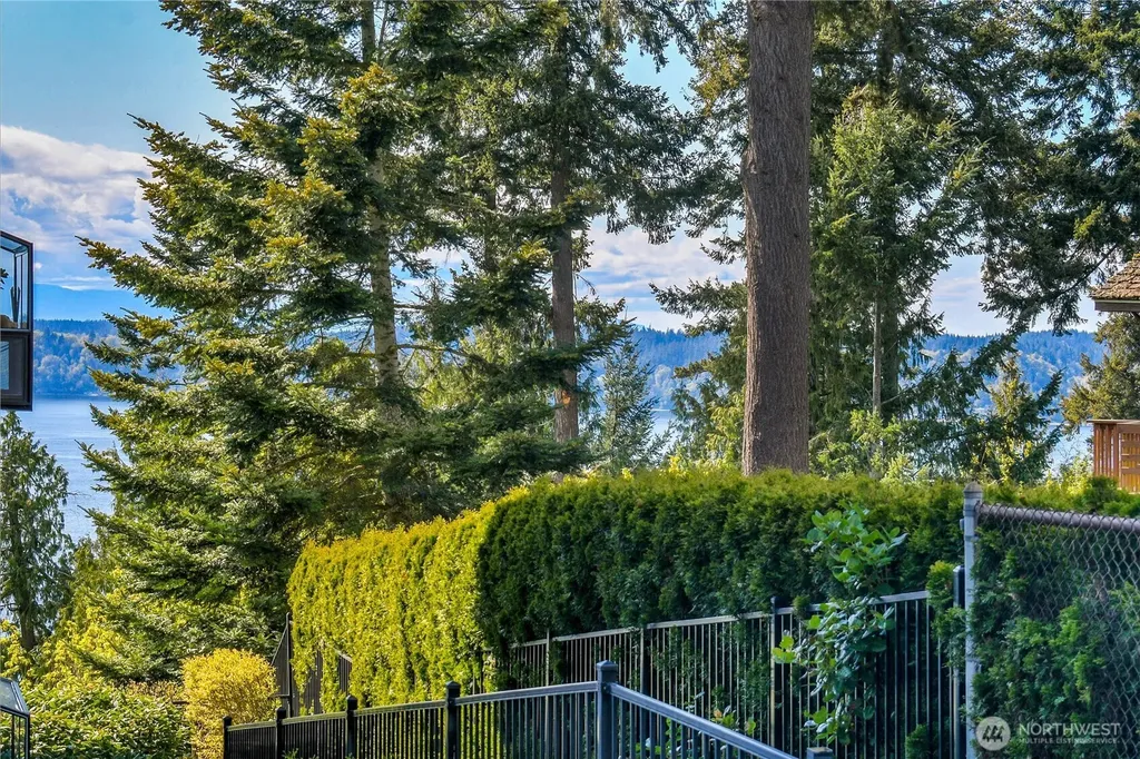 8260 53rd Avenue W Mukilteo WA 98275