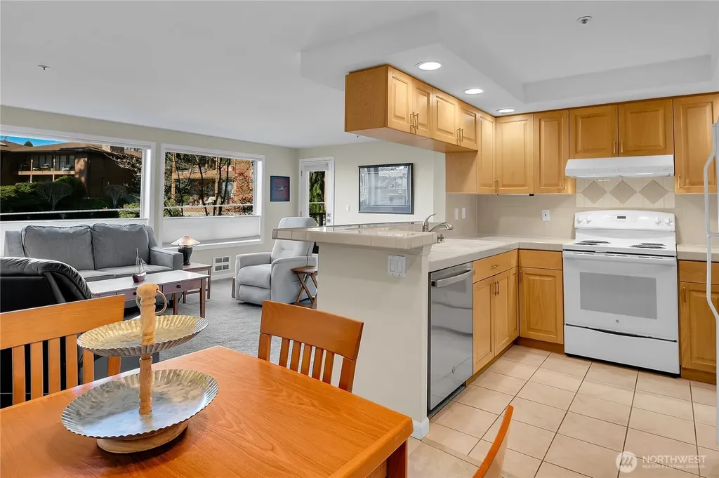 8260 53rd Avenue W Mukilteo WA 98275