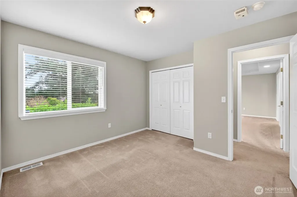 1492 Mountain View Drive Enumclaw WA 98022