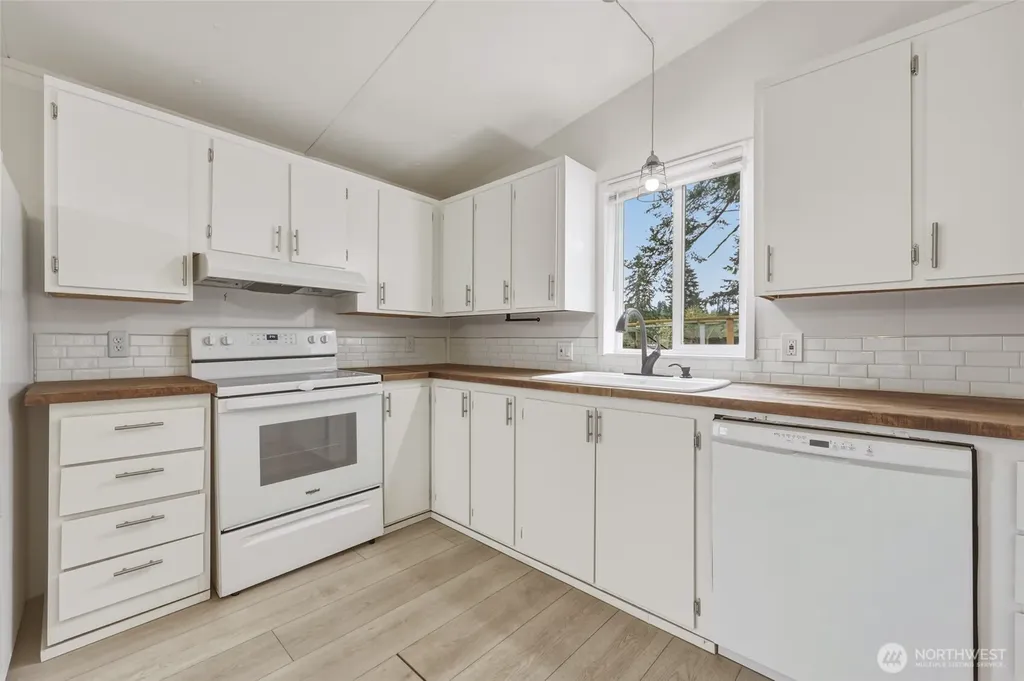 403 Front Street SE Bucoda WA 98530