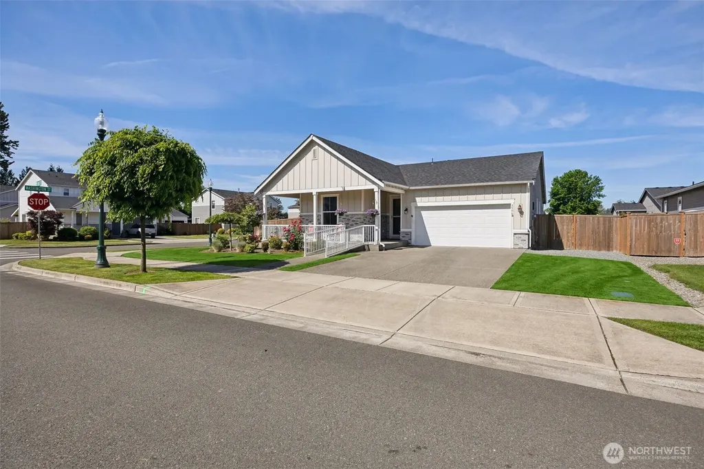 5594 157th Ave Ct E Sumner WA 98390