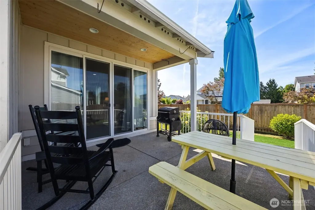 5594 157th Ave Ct E Sumner WA 98390