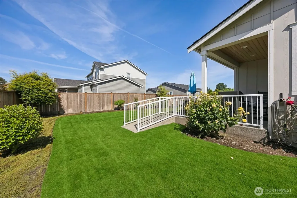 5594 157th Ave Ct E Sumner WA 98390