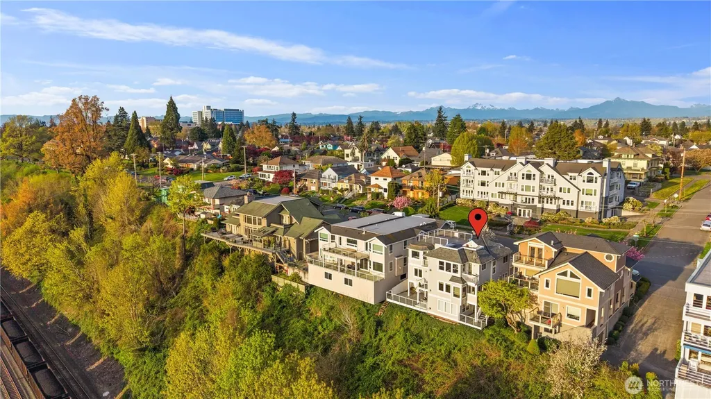1930 Grand Avenue Everett WA 98201