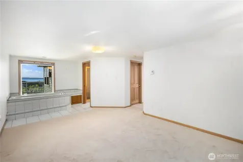 1930 Grand Avenue Everett WA 98201