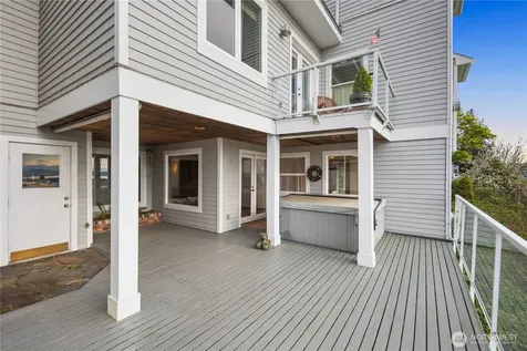 1930 Grand Avenue Everett WA 98201